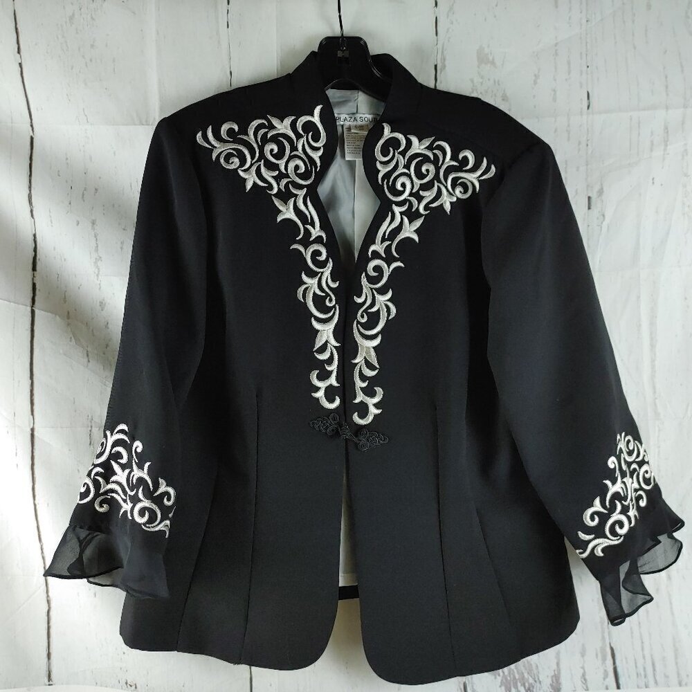 Plaza South Size 18 Black With White Embroidery Lined Suit Blazer